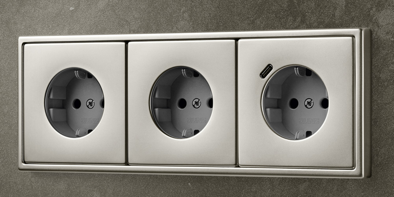 SCHUKO® Steckdosen mit USB bei Elektro-Service Patrick Blümbott in Birkenheide