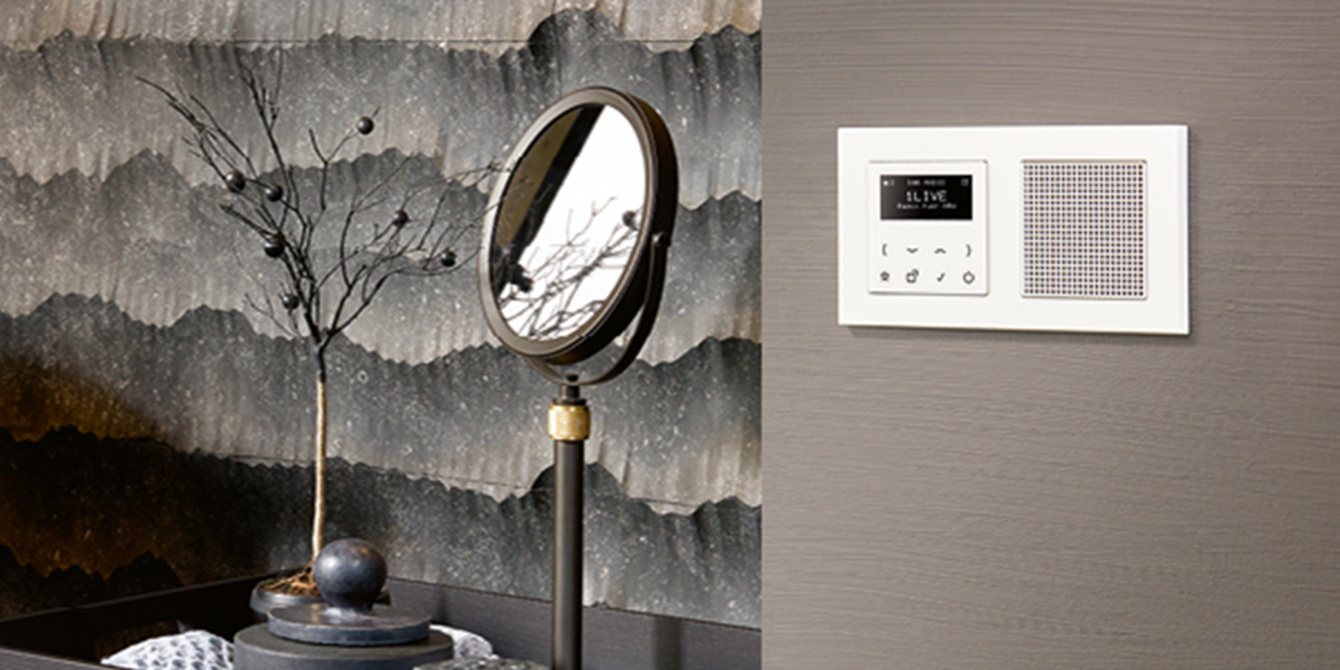 JUNG Smart Radio DAB+ bei Elektro-Service Patrick Blümbott in Birkenheide